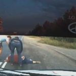 Babuszka potrącona na pasach przez kierowcę który ma problemy z odpowiednia reakcją za kółkiem.