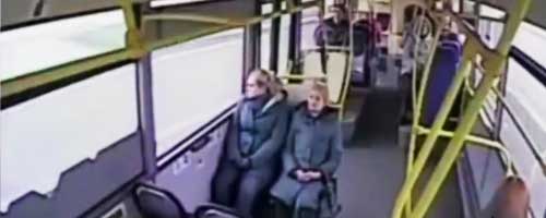 Zasniecie za kierownica autobusu