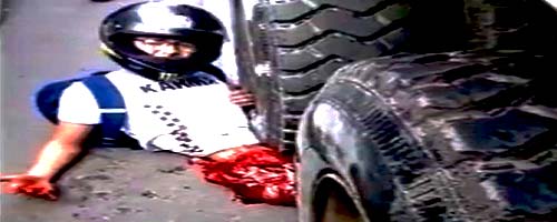 Rozgnieciony motocyklista