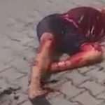 Tłum pociął na śmierć mężczyznę, jego własnym nożem, którym wcześniej groził kobiecie.