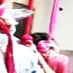 Zbiorowe samobójstwo 1 rodziny – 11 powieszonych ciał w 1 pomieszczeniu.