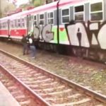 Bombing na pociąg i kłótnia z konduktorem.