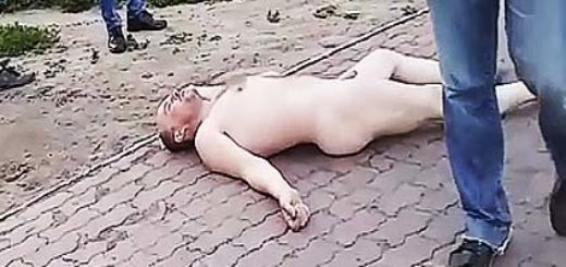 Rosjanin nago znokautowany