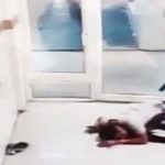 Morderstwo za pomocą zacinającego się shotguna.