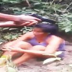 Rozstrzelanie młodej parki, gdzieś w krzakach.