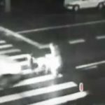 Kobieta przechodząca przez pasy z psem, nie licho potrącona.