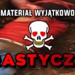 Młody chłopak leżący we własnym grobie, zamaczetowany na śmierć