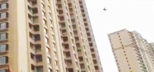 Skok z wysokiego budynku