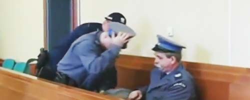 Furia na sali sądowej